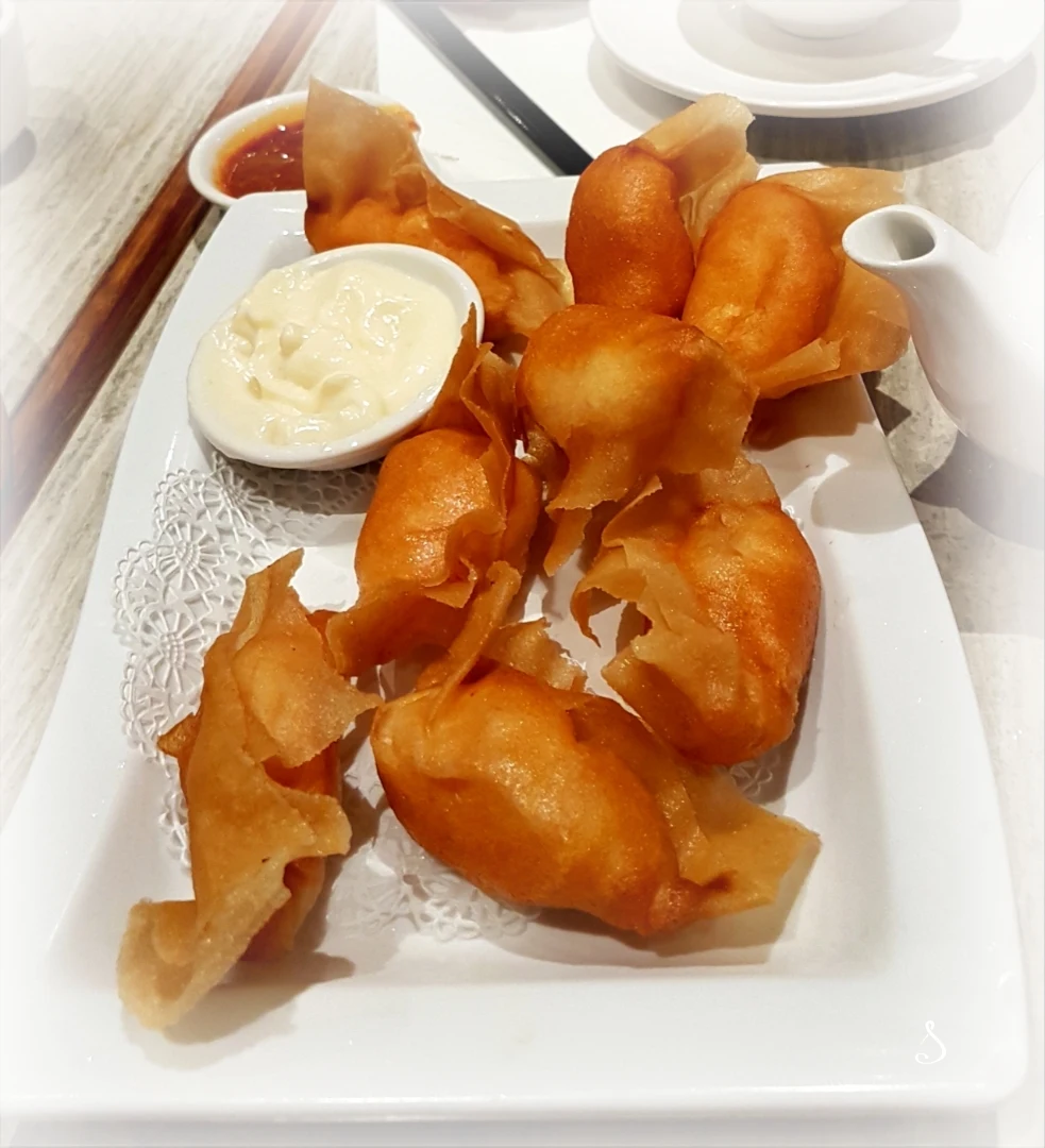 68. Sauteed Shrimp and Scallop with Greens and Pine Nut 松子碧玉帶子蝦球